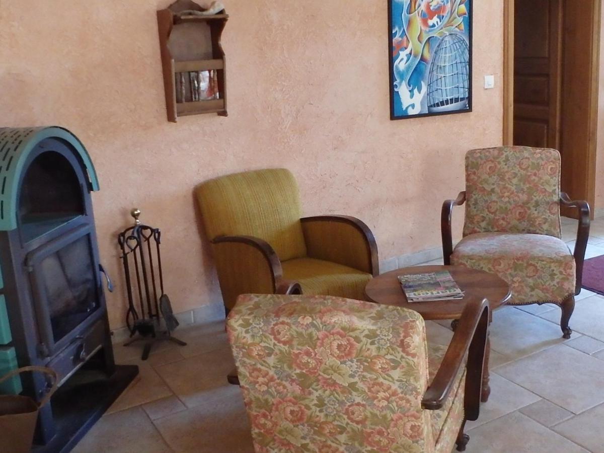 לינה וארוחת בוקר Brulange Le Jardin De Norah מראה חיצוני תמונה